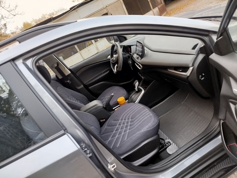 Продается  Tracker 2