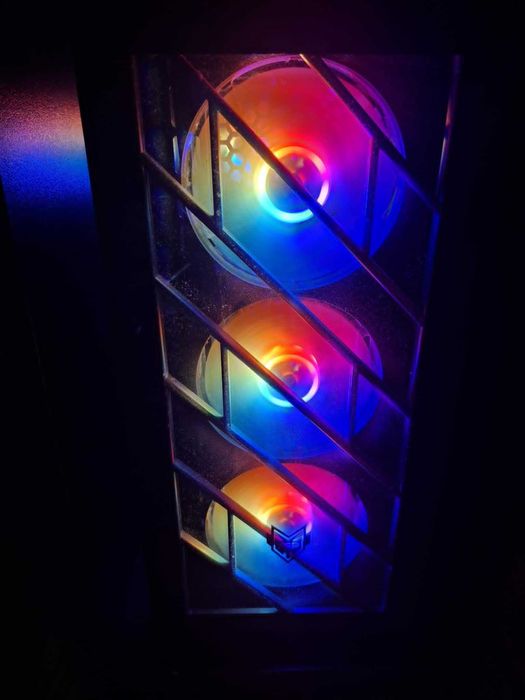 Компютър Ryzen 7