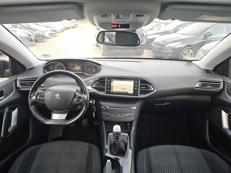 Peugeot 308 1.6d Euro6 Panoramic Navigatie