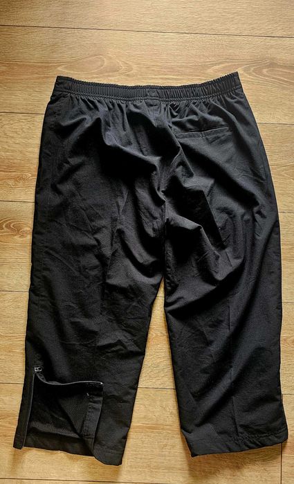 Pantaloni sport Nike, 3 sferturi damă L 40–42. negru