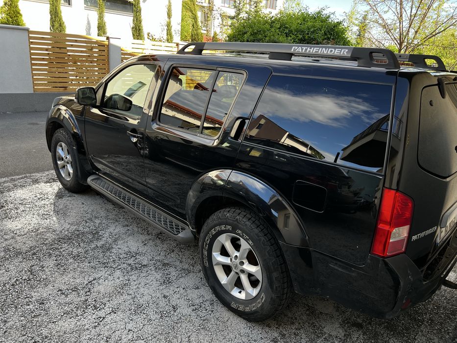 Nissan Pathfinder 2.5 an 2012 ,190cp