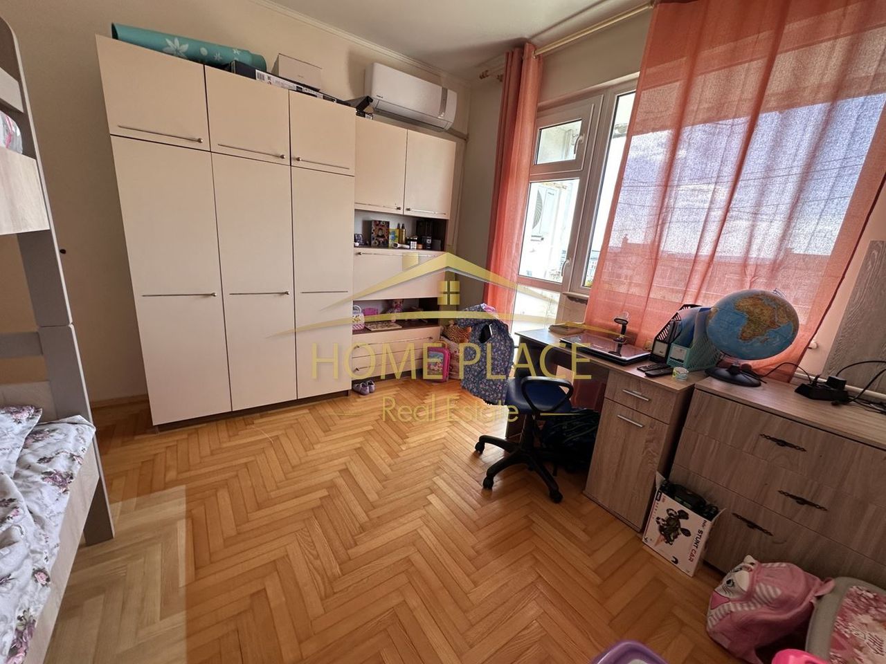 Продава се Тристаен апартамент в Варна, Възраждане 1 - 71 кв.м за 1972 €/кв.м - Снимка #4
