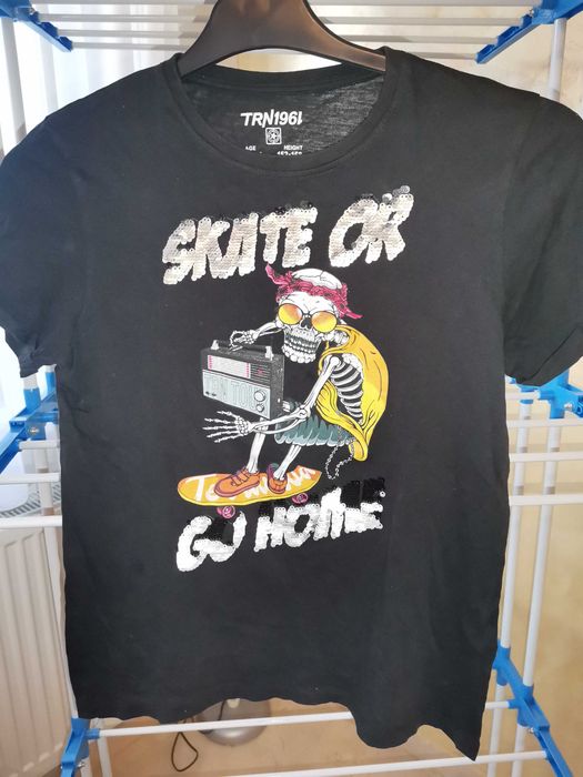 Vând haine pentru copii