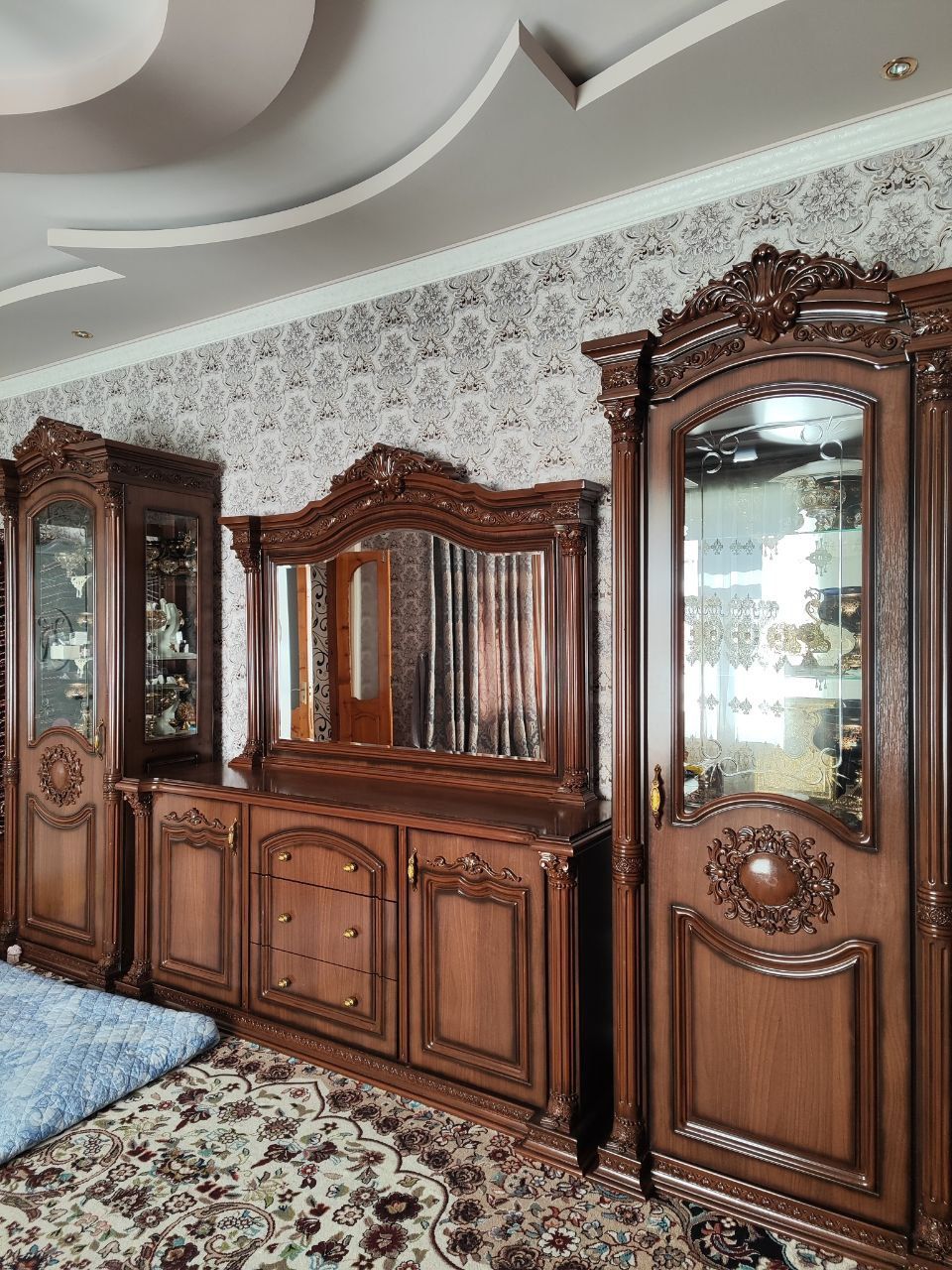 Mebel zal pinal+komot