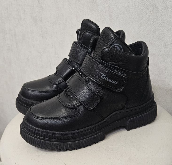 Продам детские зимние ботинки