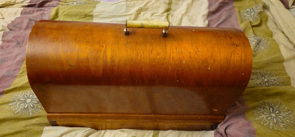 Продавам шевна машина