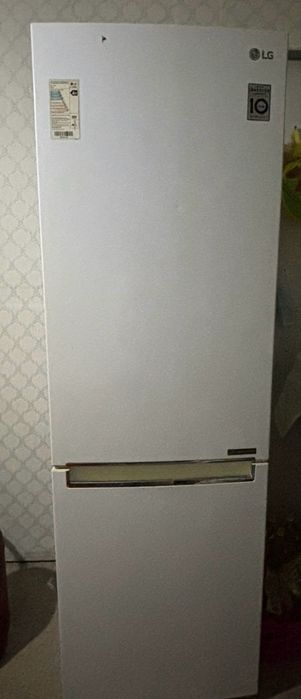 Продам холодильник LG