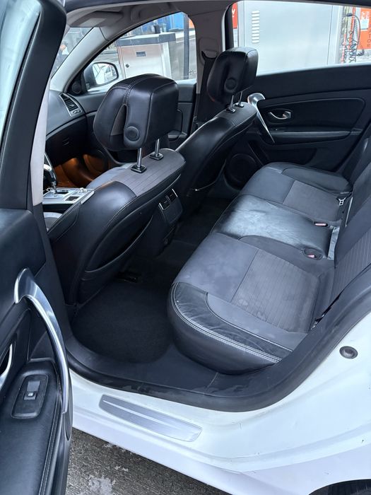 Renault Latitude