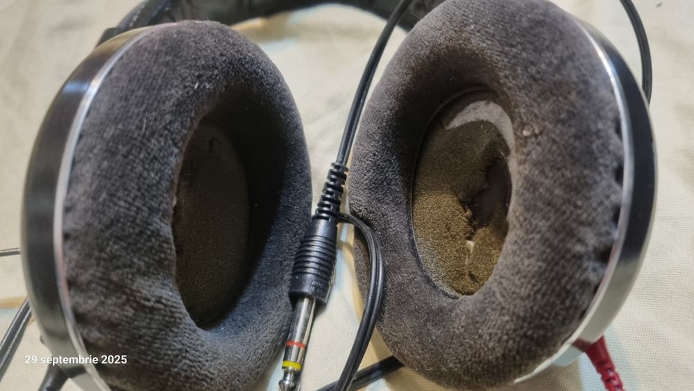 Căști vintage deosebite Sennheiser HD 560 Ovation