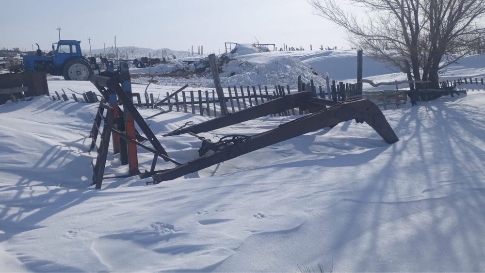 Стогомед и прицеп ЗИЛовский