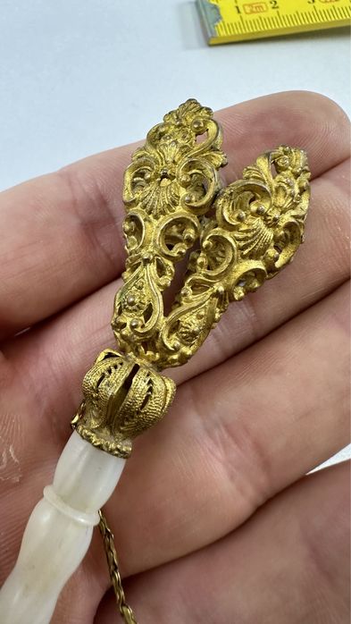 Rar! Porte Bouquet Secolul 19 Tussie Mussie Sidef bronz dore vechi