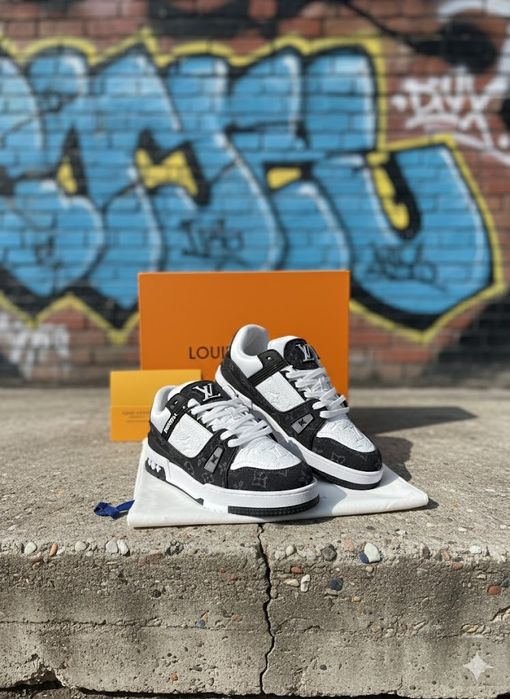 Adidasi LV Trainers Clasic Full Box