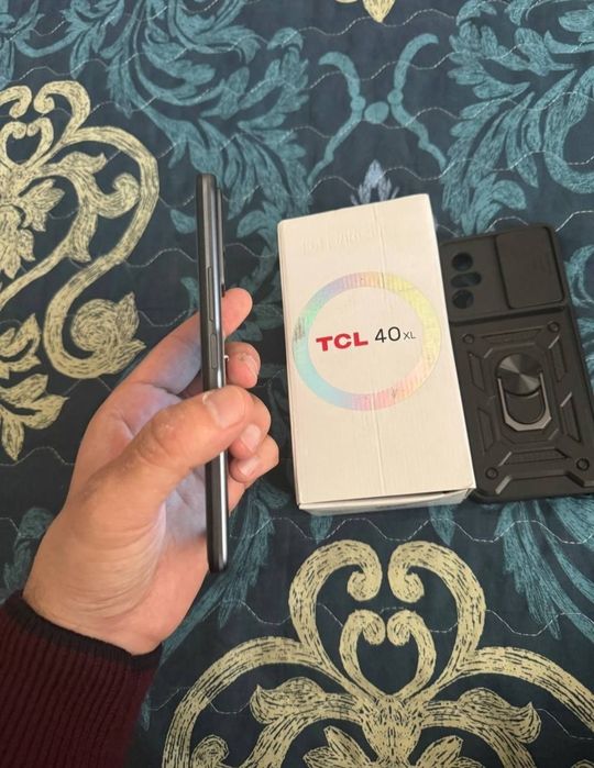 Srochna sotiladi TCL 40XL 6/256GB Orginal Xolati ideal yengide turibdi