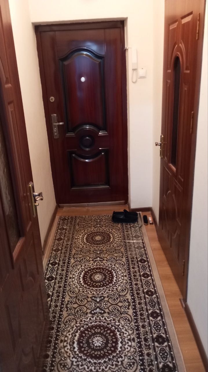 Srochna sotiladi sergeli 6A 2xona