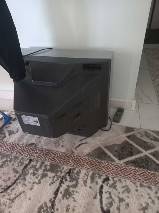 Отдам даром телевизор