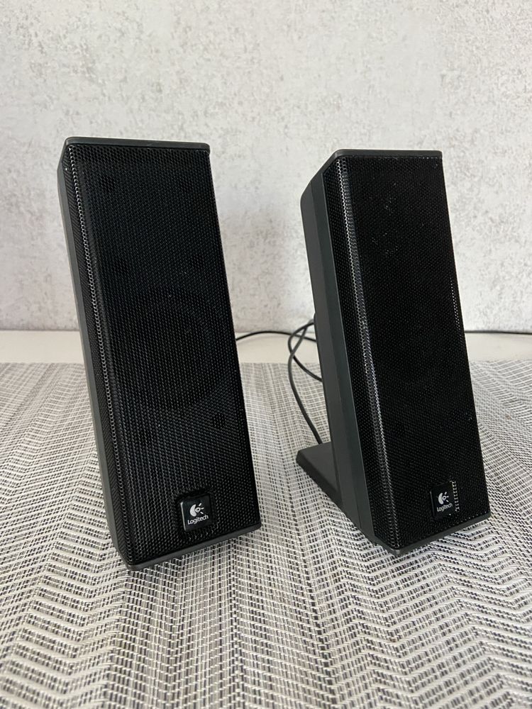 Буфер С Колони Logitech X-240 2.1