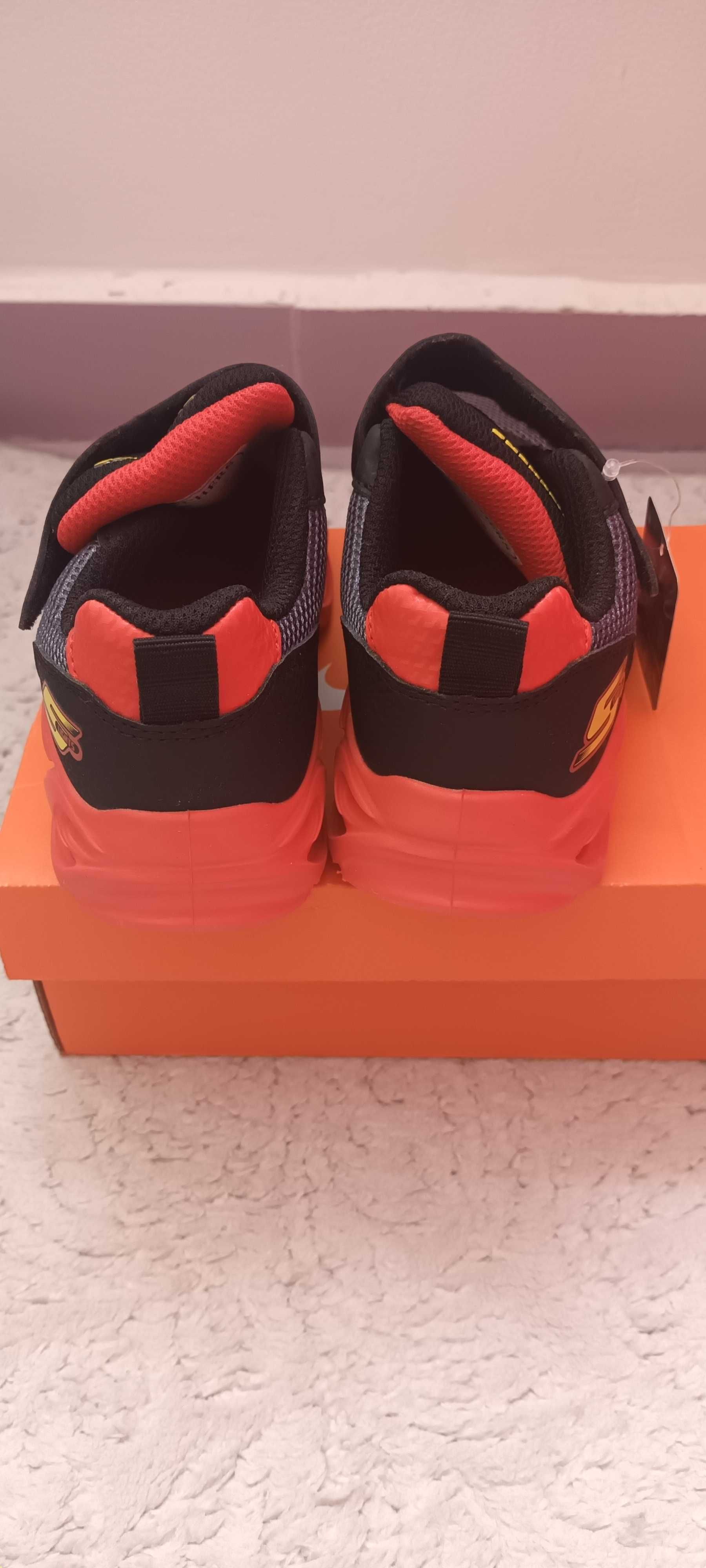 Детски маратонки Нови SKECHERS