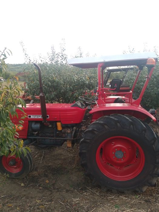 Tractor Universal 600
