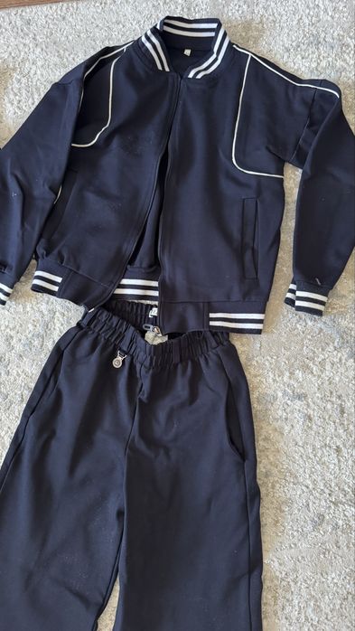 Одежда примерно на 140 ростовку