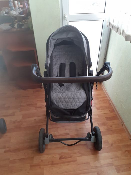 Бебешка количка Lorelli