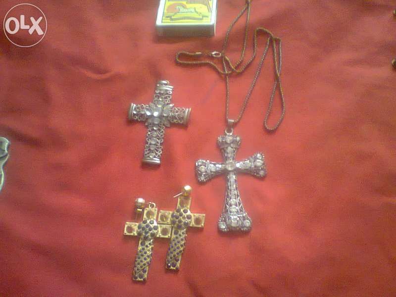 Черепи - метални