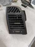 Guri ventilatie dreapta fata HYUNDAI SANTA FE II (CM) [ 2005 - 2012 ] OEM 974902b900