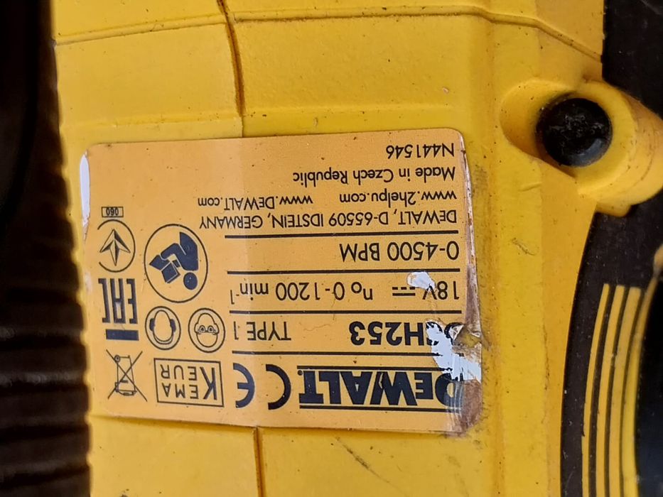 Rotopercutor DEWALT DCH  253  ca și nou