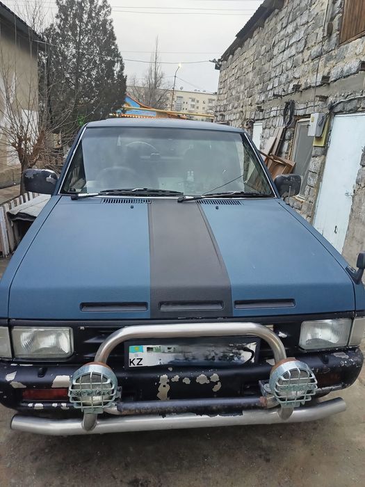 Продам машину Nissan Terrano