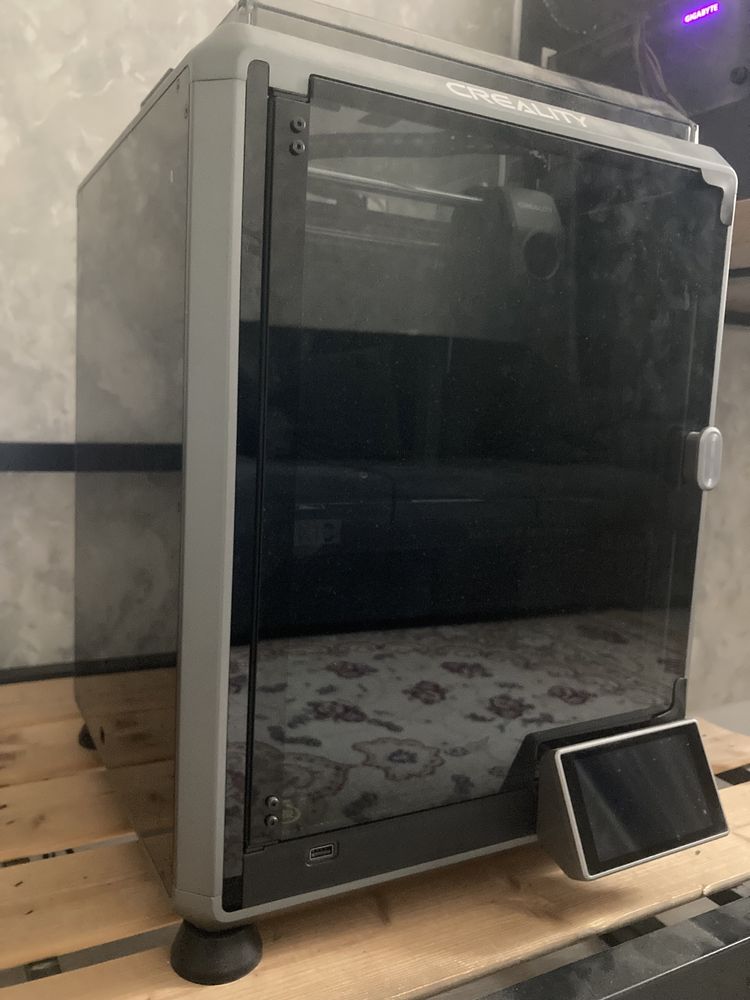 ПРОДАЮ 3D ПРИНТЕР в подарок 6 видов филамента