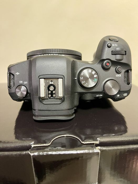 Фотоапарат Canon R6