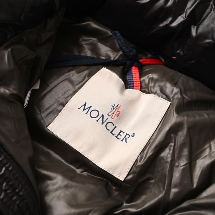 Geaca Moncler Neagra