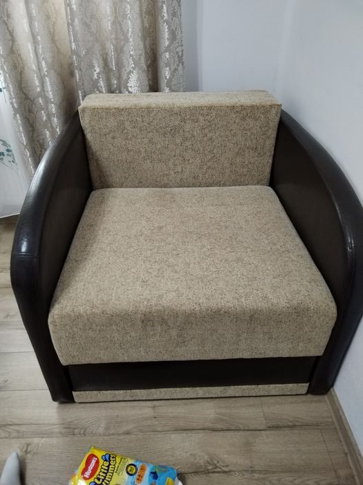 Fotoliu extensibil cu lada de depozitare