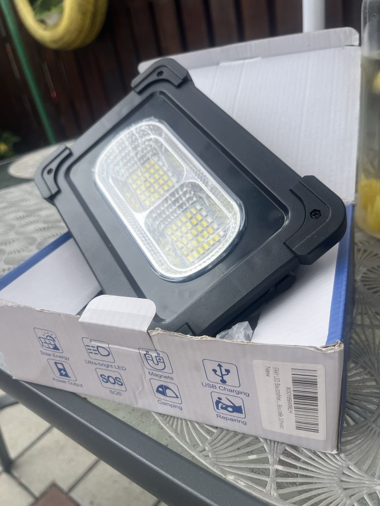 Solar Floodlight