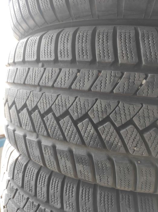 Зимни джипови гуми Continental 275 55 17