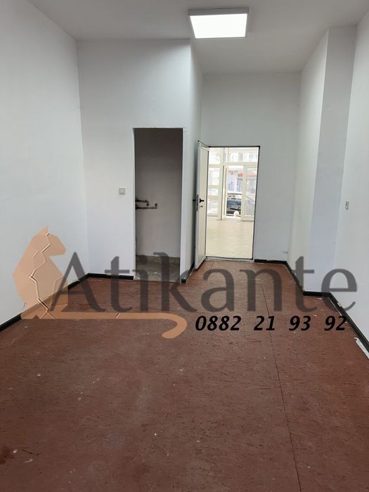 Дава се под наем Магазин в София, Център - 50 кв.м за 612 € - Снимка #5