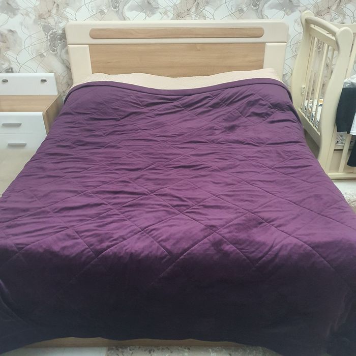 Продам двуспальную кровать 160*200