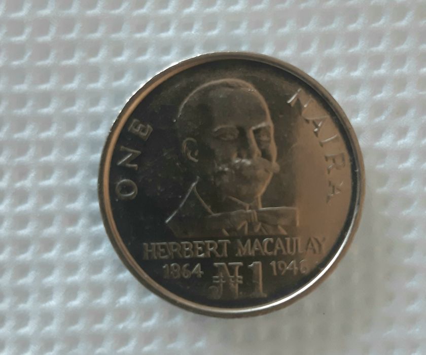 Продам монеты  1 Найра, 1 Цзяо