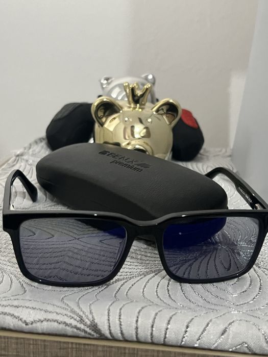 Ochelari de vedere premium cu lentile heliomate