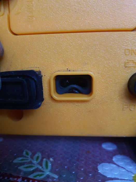 Строително радио Макита