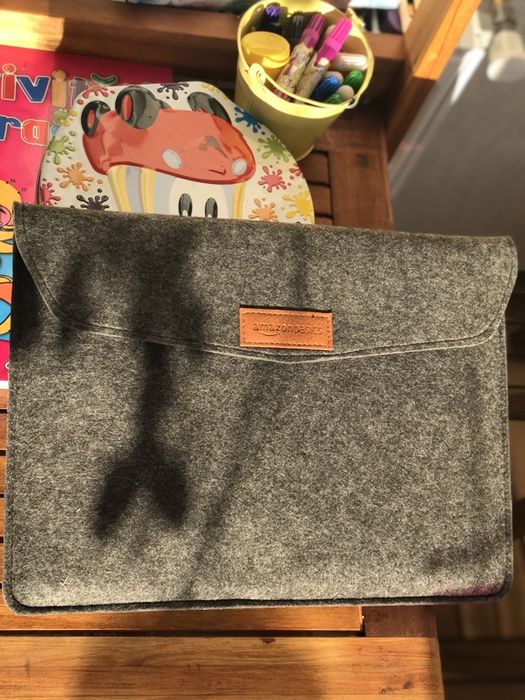 NOUĂ NOUȚĂ: Husa Amazon laptop 13’