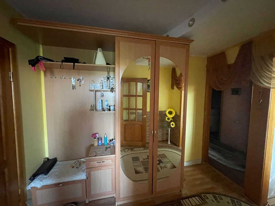 продам прихожую бу