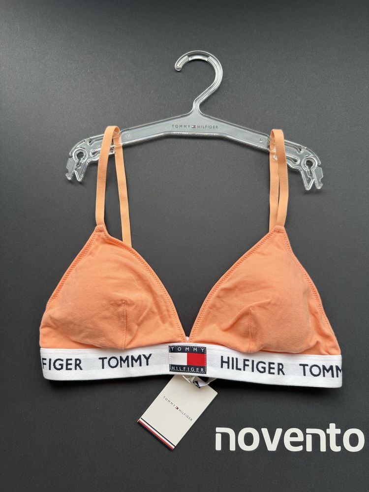 Сутиени Tommy Hilfiger в различни цветове