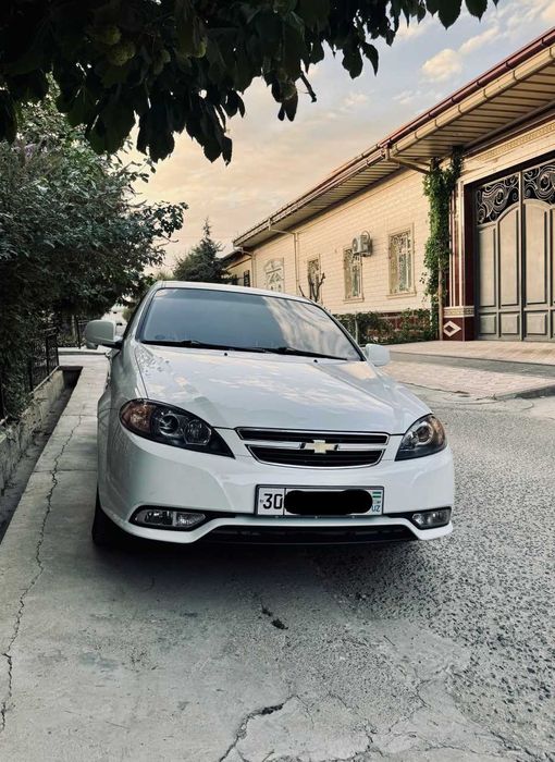 Chevrolet Gentra 2020 3 позиция с тюнингом