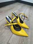 Vand bocanci / platforme / pantofi