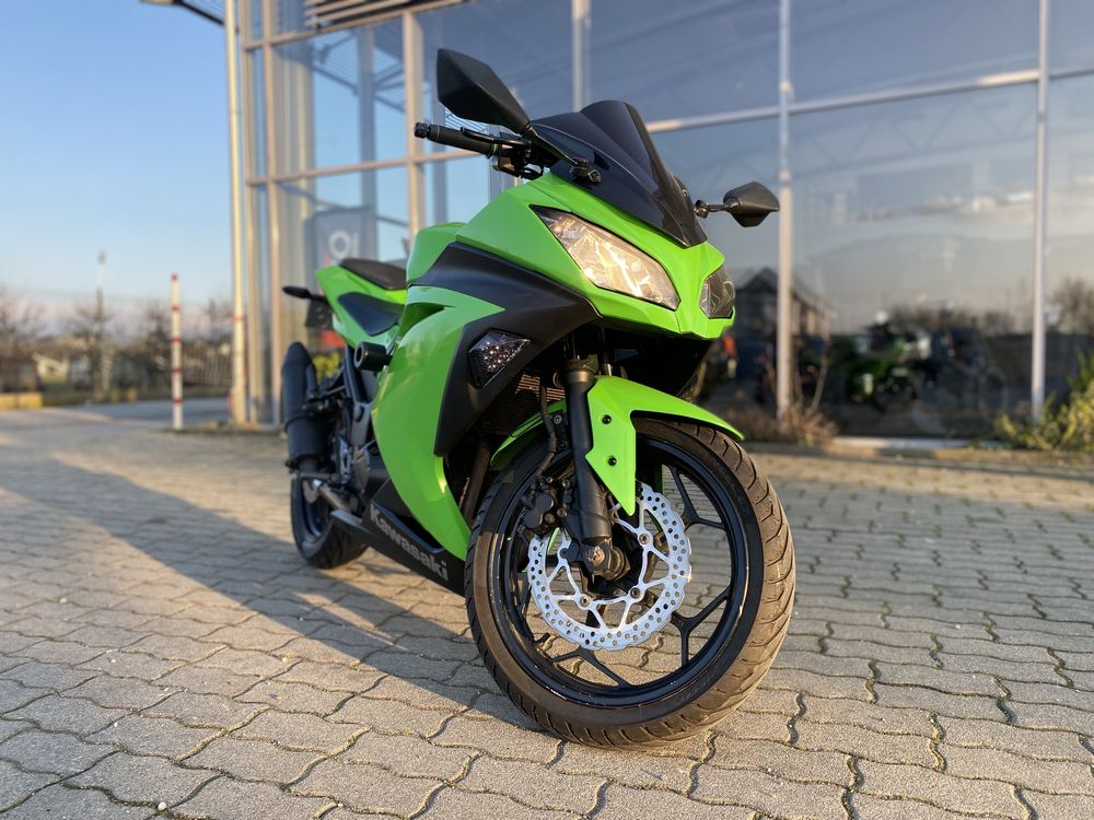 Vand/Schimb Kawasaki Ninja 300