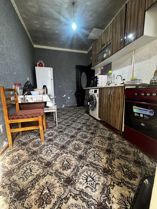 Продается 2 комнатная в центре!