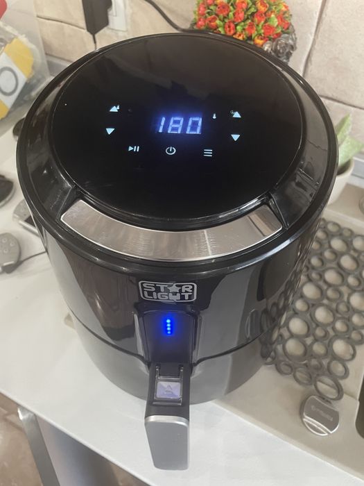 Friteuza cu aer cald