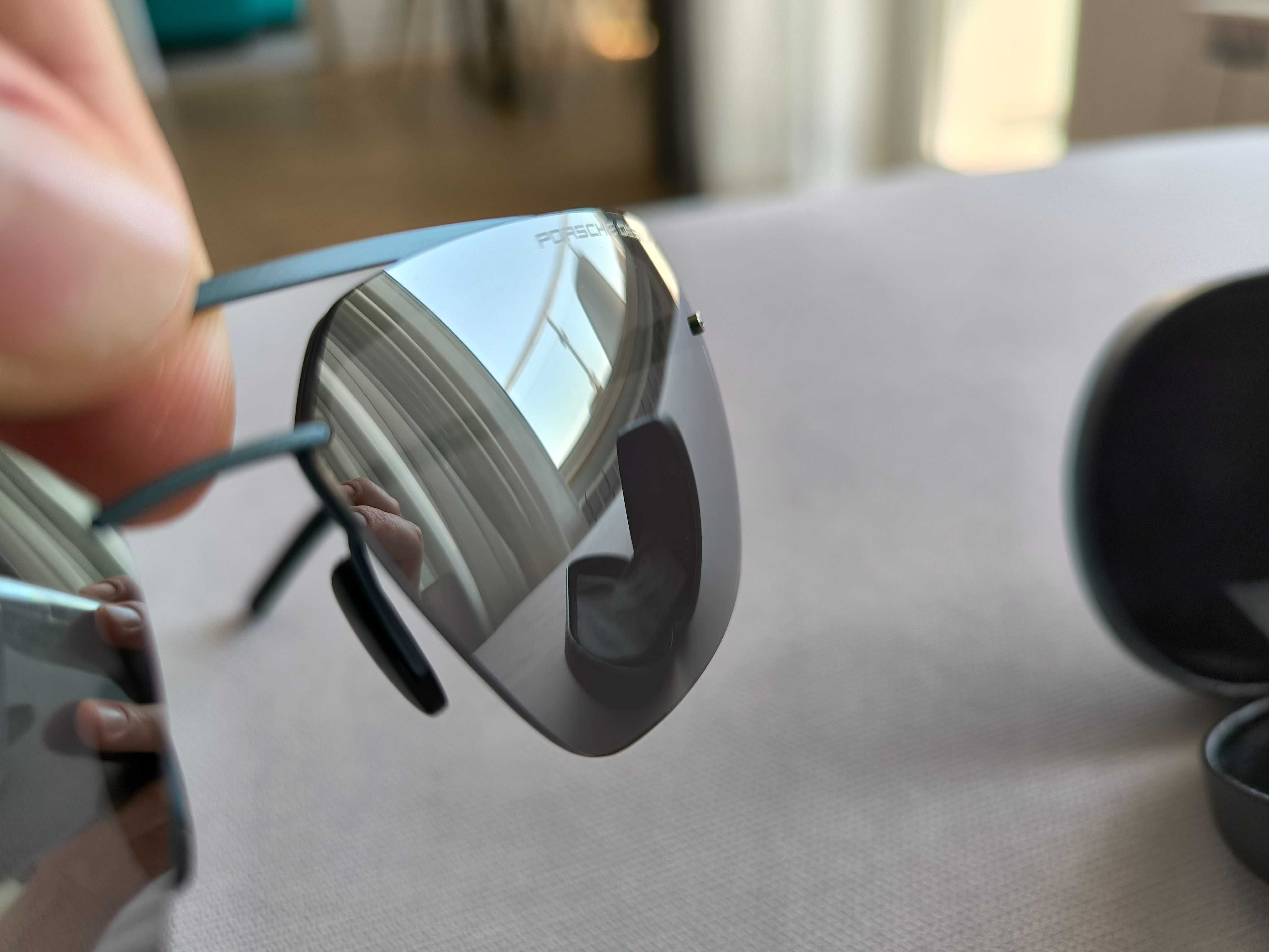 Porsche design P8694