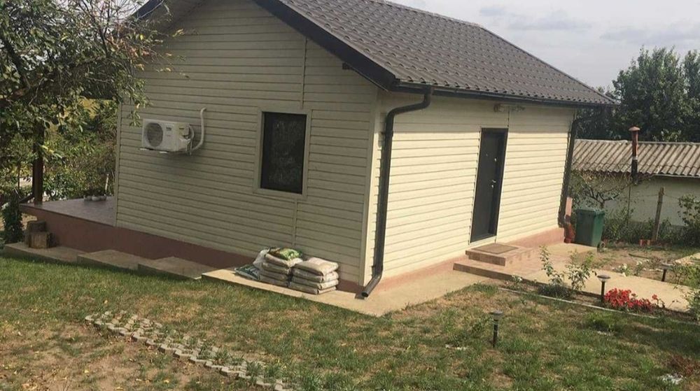 Vand case din panouri sandwich