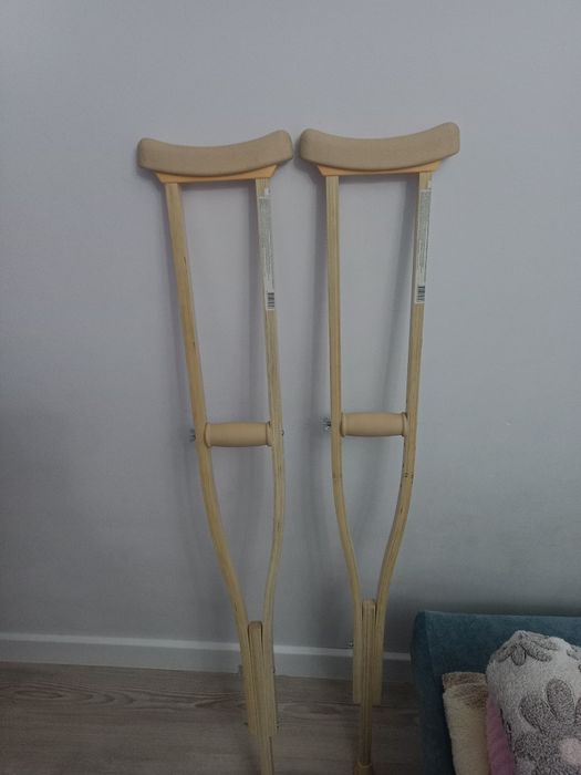 Продам костыли деревянные